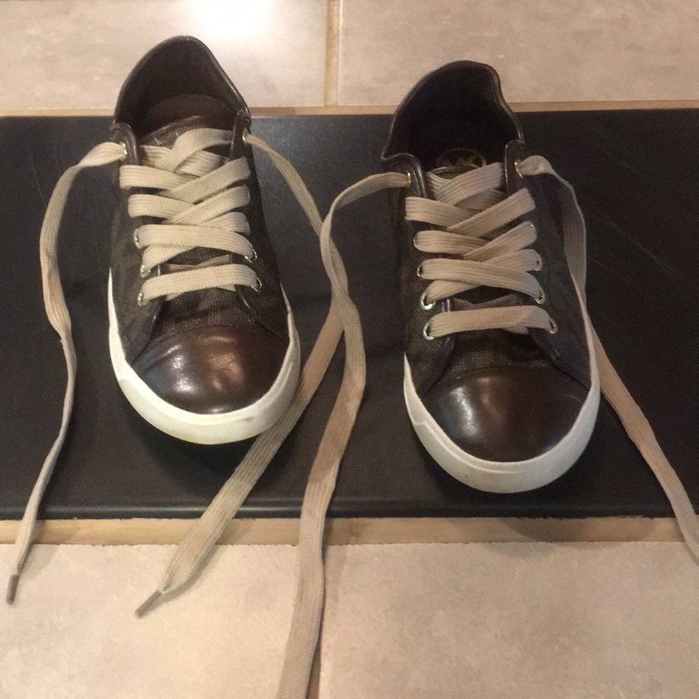 Michael Kors Sneakers Size 7